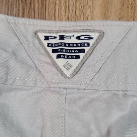 🔺️Columbia Tan PFG Omni Shade Sun Protection Capri Pants Size 14/32 - Picture 8 of 12